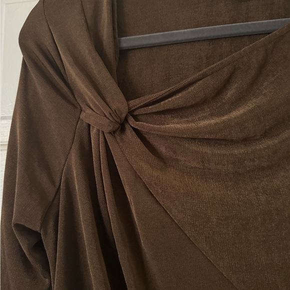 Good American Shimmer Asymmetric Neck Long Sleeve Top - Picture 7 of 10